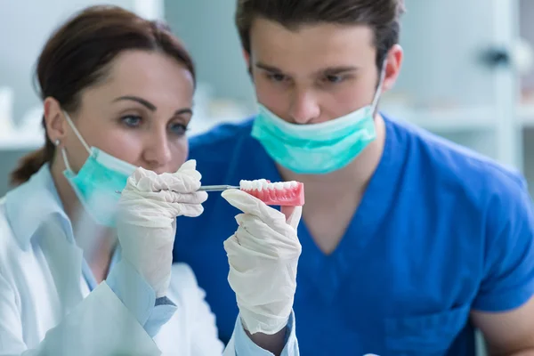Understanding Emergency Dentistry in Oviedo FL and Knowing When to Act Fast for True Dental Emergencies